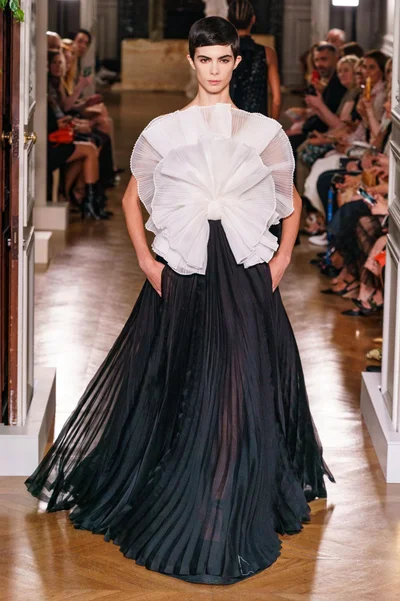 Look 49